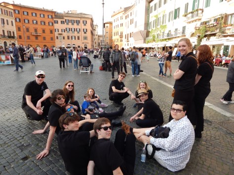 Waiting for dinner in Piazza Navona 