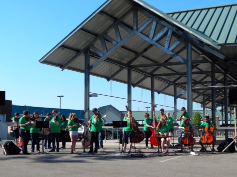 Fiddlers at the first Muskegon Street Performers 